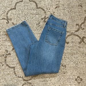 Women’s Super-High Raise Distressed Straight Jeans - Wild Fable Medium Wash Sz 8